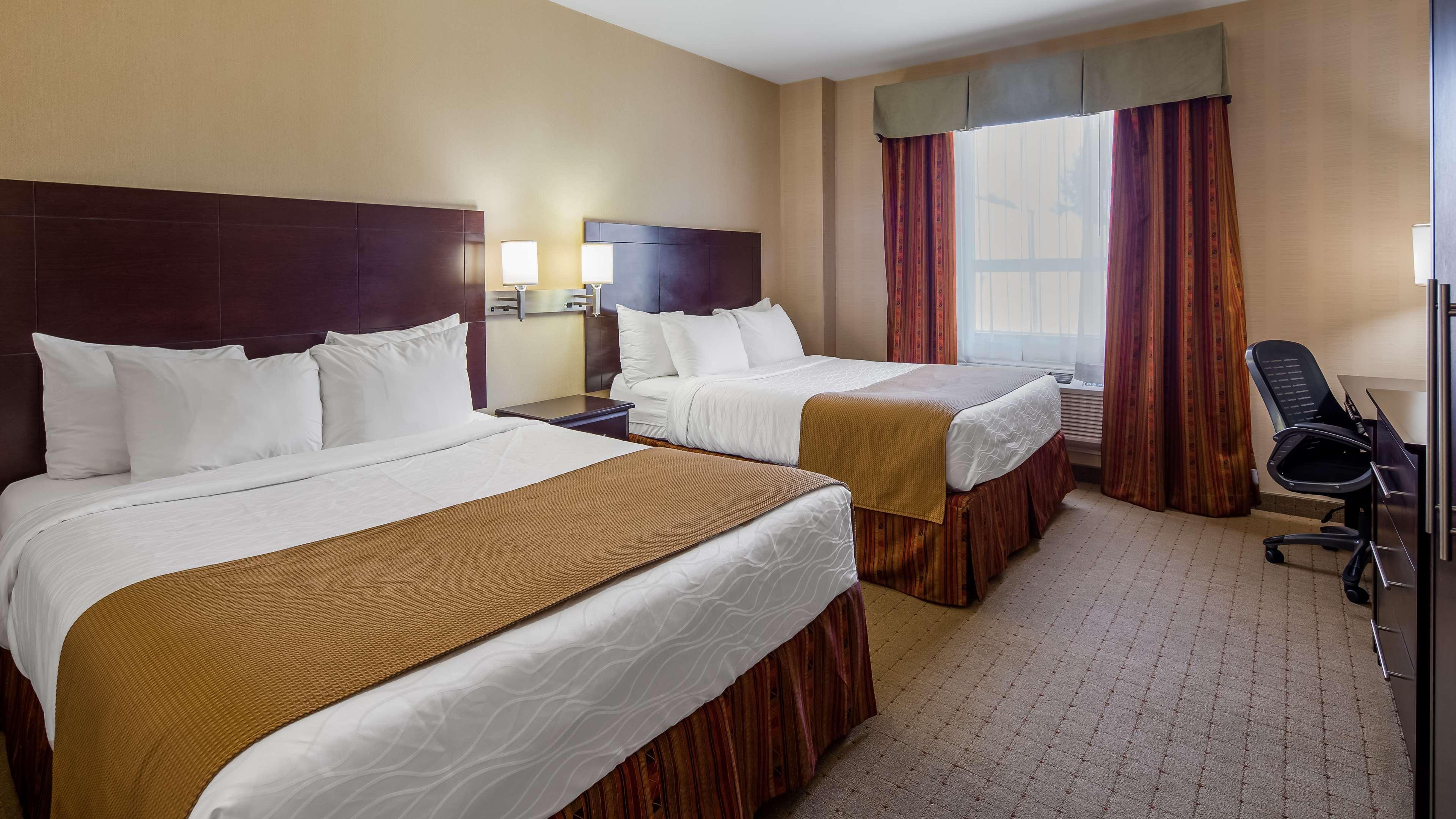 Best Western Plus Bowmanville Bagian luar foto
