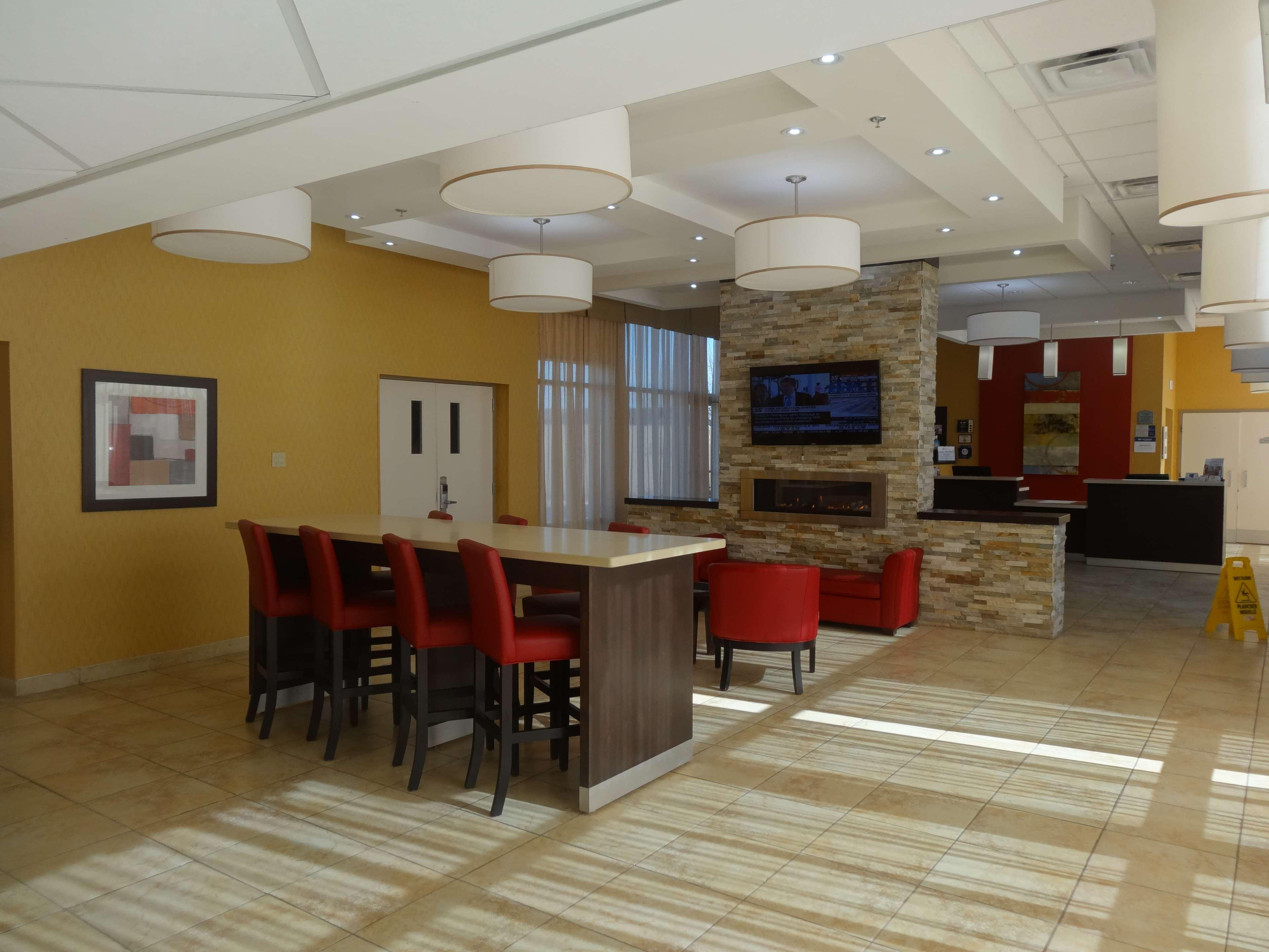Best Western Plus Bowmanville Bagian luar foto